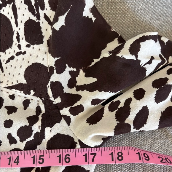 Tory Burch Silk Wrap Dress Animal Print Brown Cream Belted Roll sleeve Size 4 - Picture 7 of 10